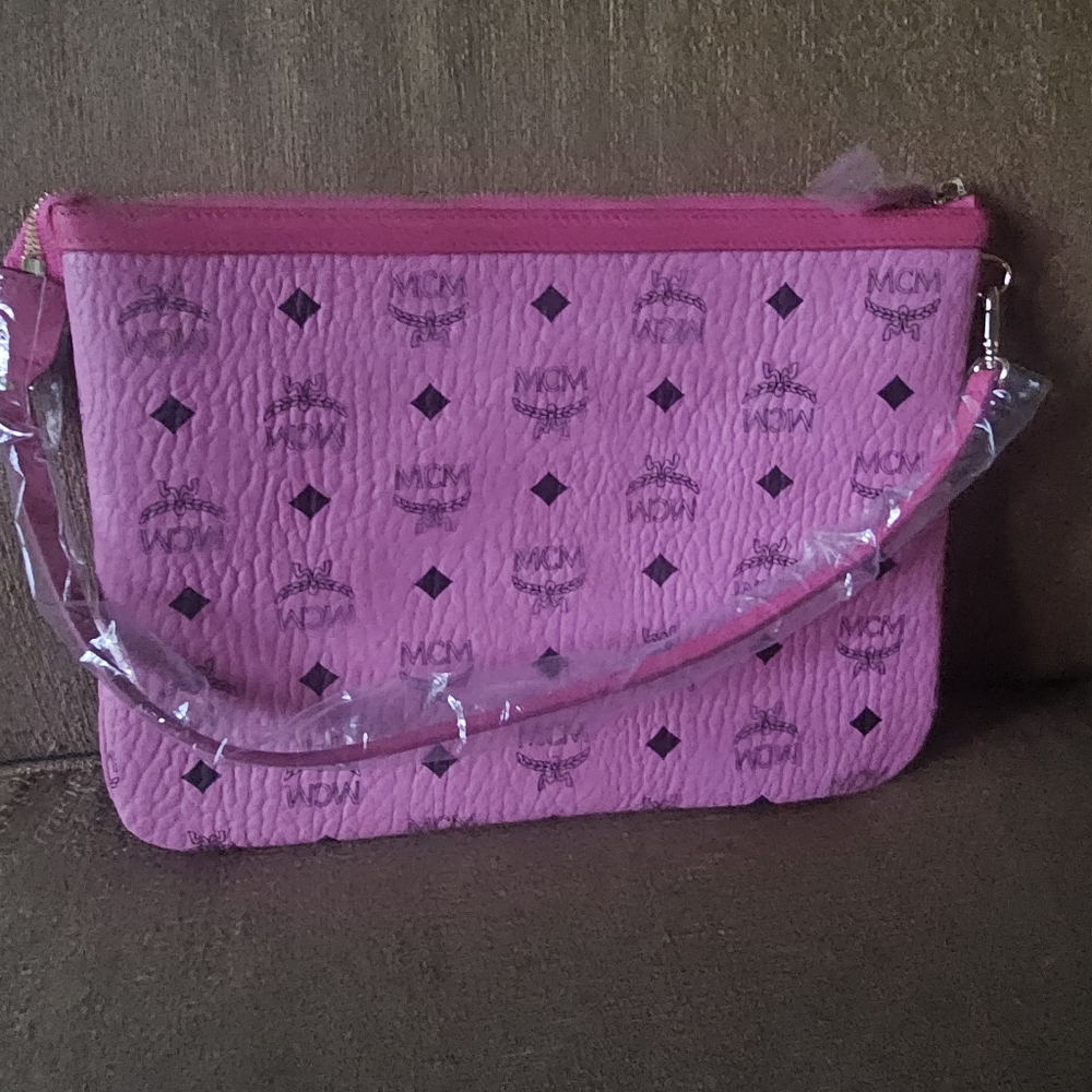 MCM Visetos Pink Tote Bag w/ Pouch - Picture 10 of 16
